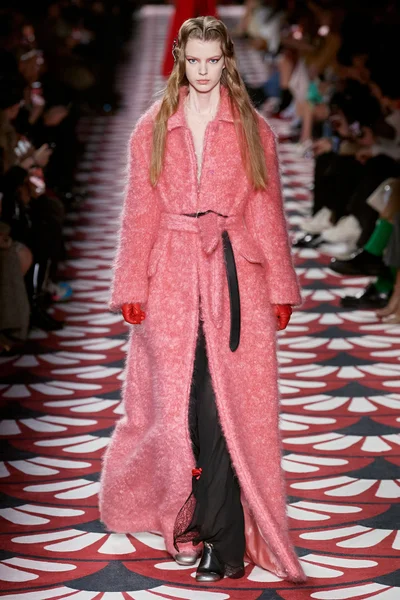 Look 65